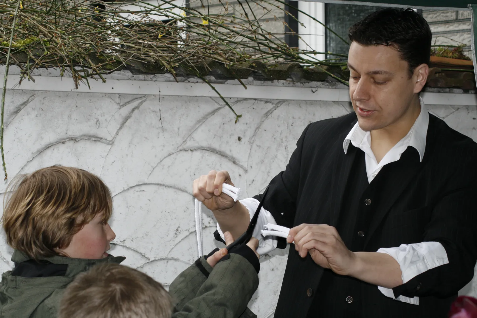 Kinderzauberer LIAR begeistert Kinder in NRW
