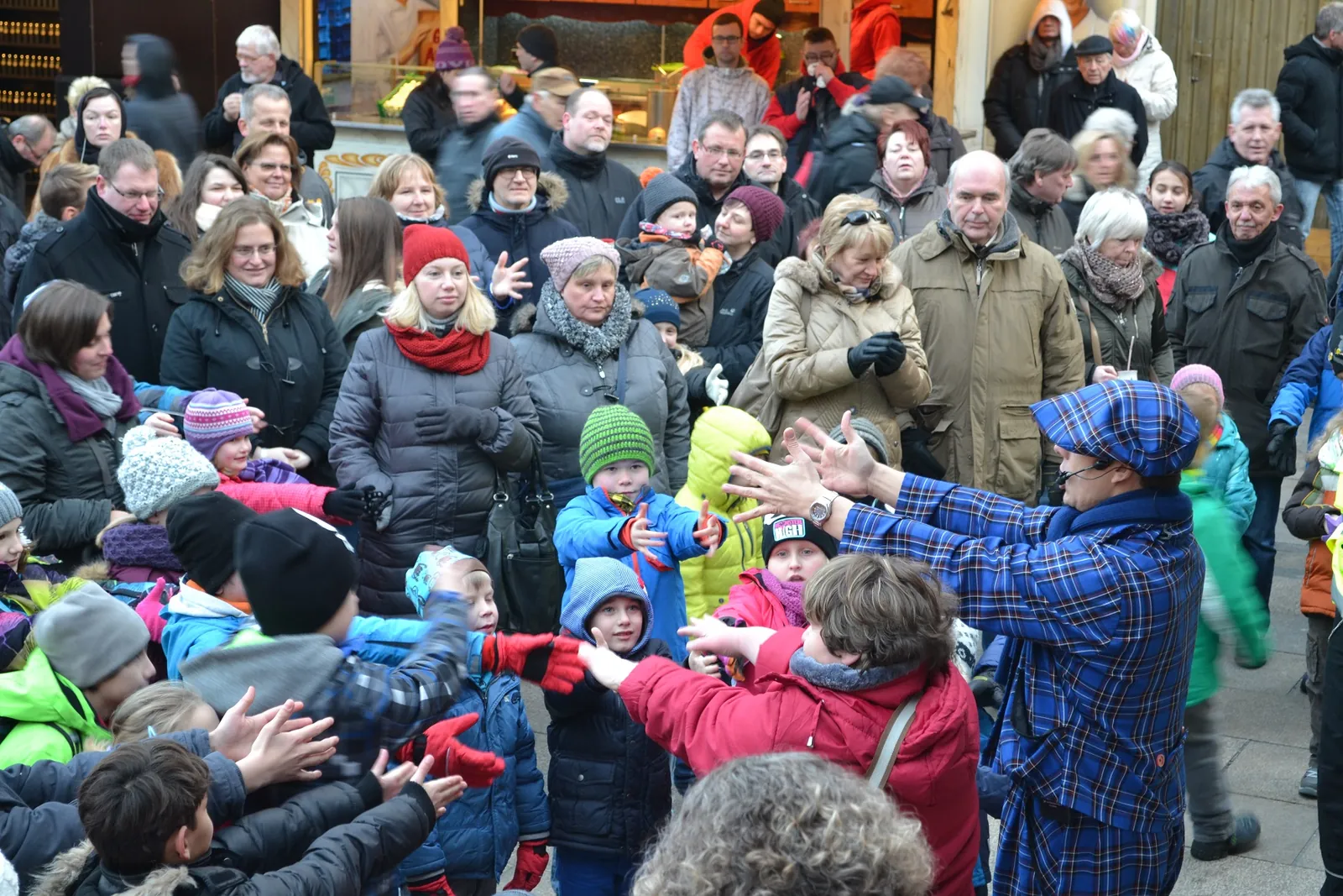 Kinderzauberer LIAR begeistert Kinder in NRW