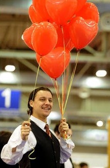 Ballonsverteilung Zauberer LIAR auf Hochzeitsmesse